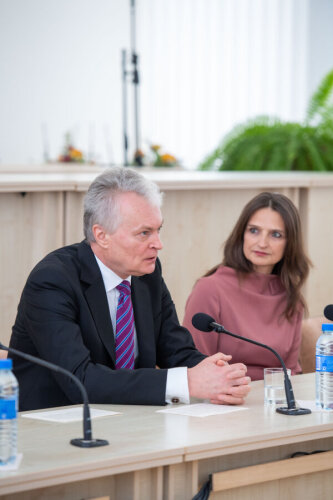 The President of the Republic of Lithuania met with the community of the Supreme Court