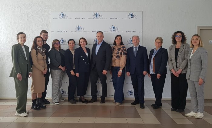 Dialogue between Lithuanian and Ukrainian mediators at the Supreme Court of Lithuania