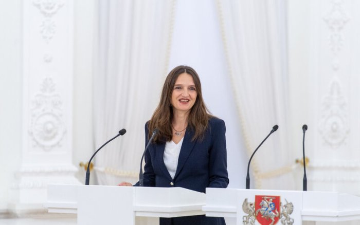Teismo pirmininkė dr. D. Bublienė pasveikino septynis naujai prisiekusius teisėjus